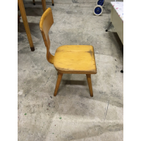 Vintage schoolstoeltjes nr 39